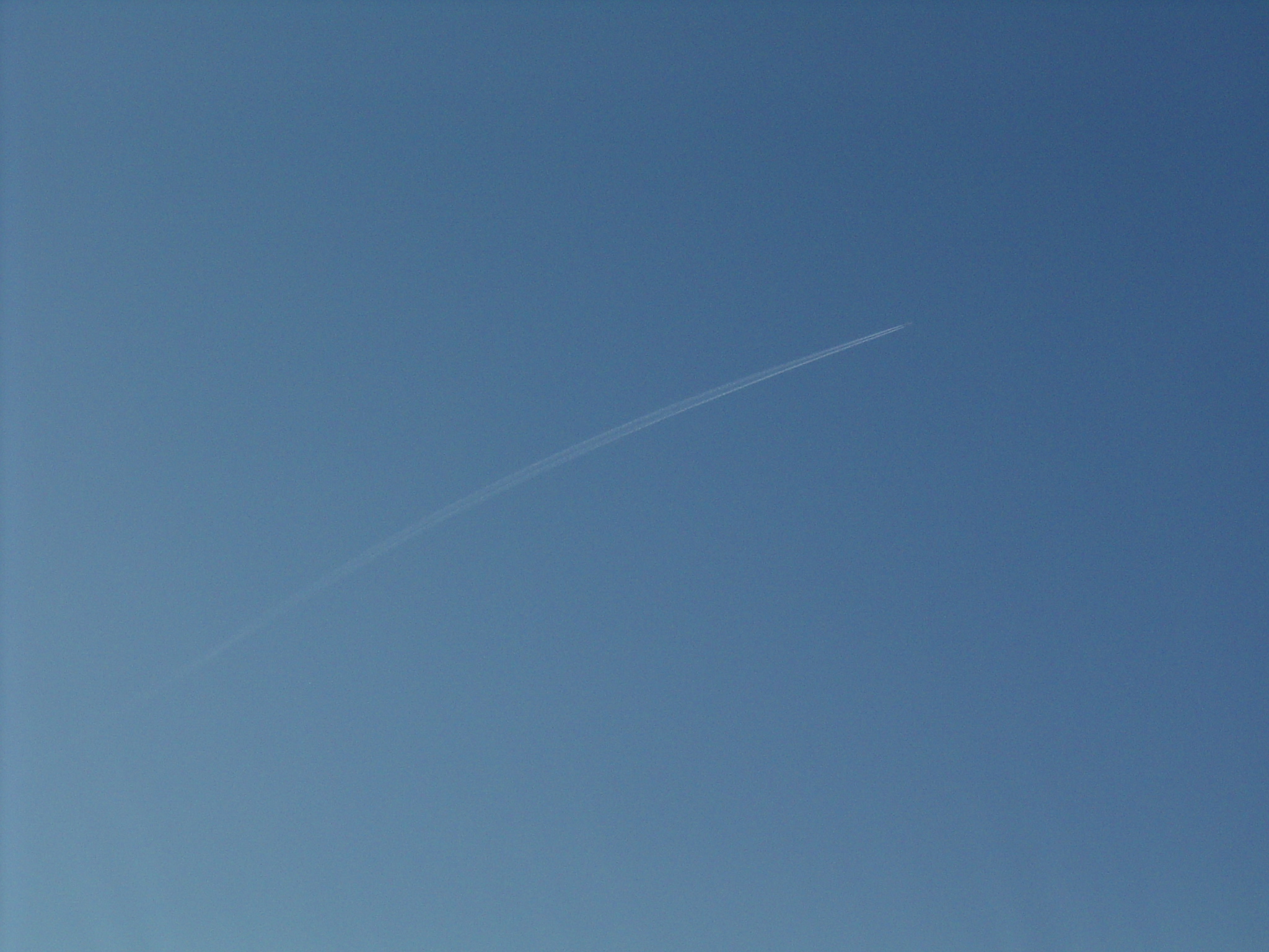飛行機雲.JPG